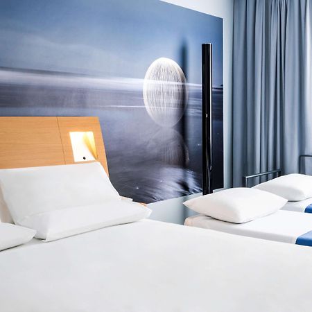 Novotel Limoges Le Lac Bagian luar foto